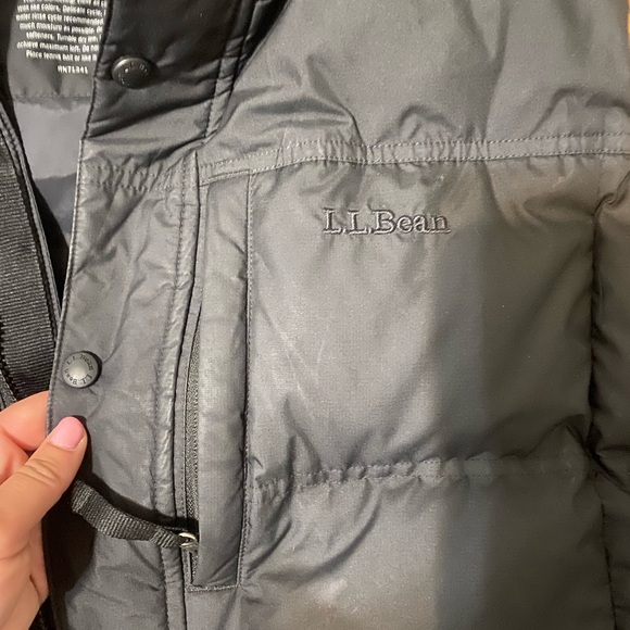 LL Bean large black Puffer vest - Picture 4 of 4